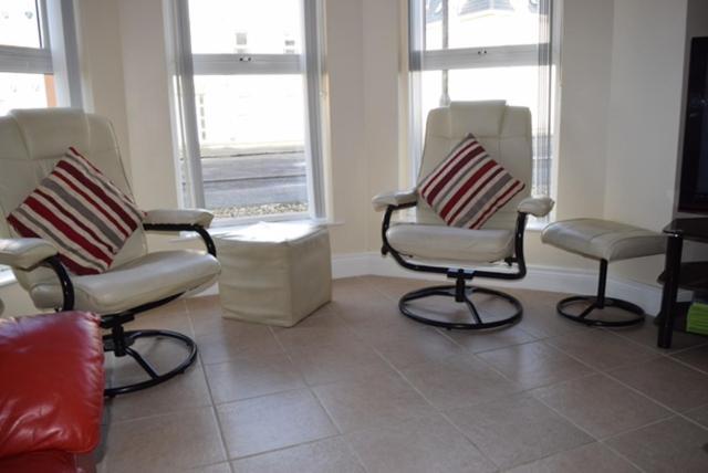 46 West Strand Avenue Portrush Eksteriør billede