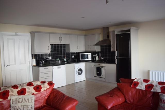 46 West Strand Avenue Portrush Eksteriør billede